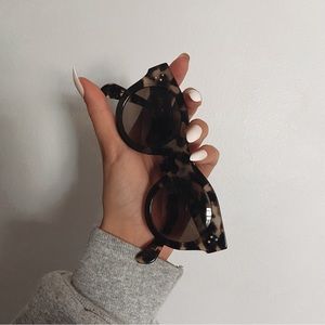 Celine Tortoise Sunglasses cat-eye shape
